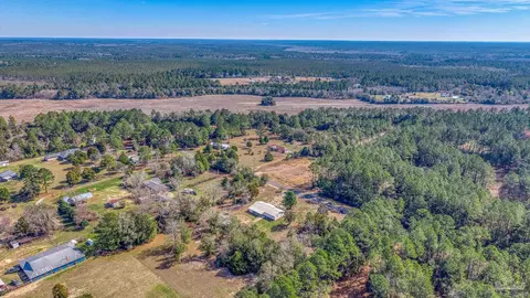 7988 Malone Rd, Milton, FL 32570 photo 2