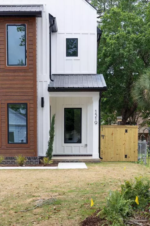 1519 E Hatton St, Pensacola, FL 32503