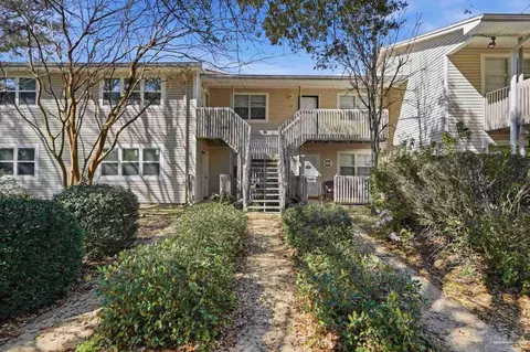 1200 Shoreline Dr #413, Gulf Breeze, FL 32561