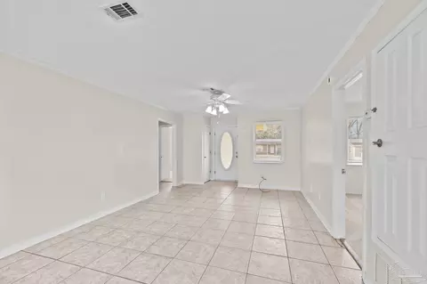 Living - 336 Crestfield Cir, Cantonment, FL 32533 photo 2 of 6