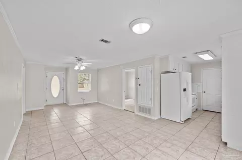 Living - 336 Crestfield Cir, Cantonment, FL 32533 photo 3 of 6