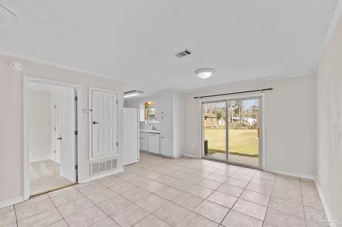 Living - 336 Crestfield Cir, Cantonment, FL 32533 photo 5 of 6