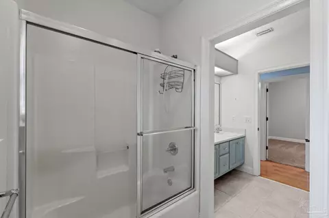 Bath - 4232 N Cambridge Way, Pace, FL 32571 photo 8 of 8