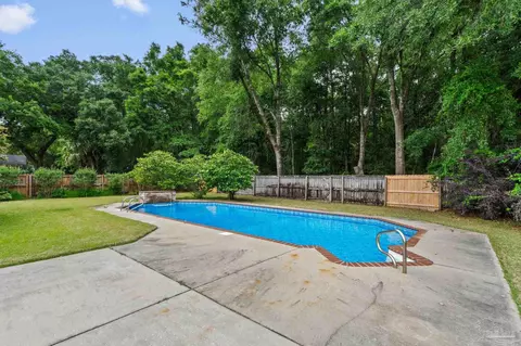 Exterior - 4232 N Cambridge Way, Pace, FL 32571 photo 13 of 15