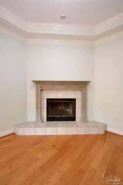 Living - 4232 N Cambridge Way, Pace, FL 32571 photo 5 of 5