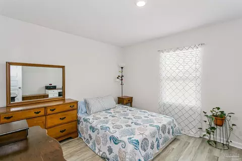Bedroom - 4334 Damselfly Dr, Milton, FL 32583 photo 2 of 3