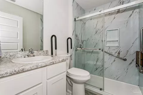 Bath - 4334 Damselfly Dr, Milton, FL 32583 photo 1 of 1