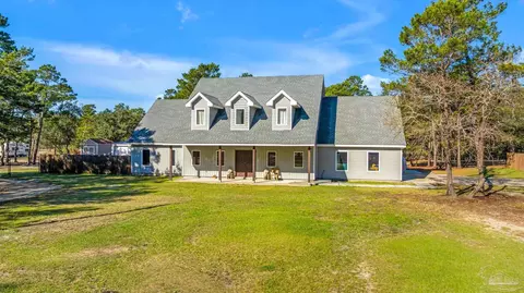1661 Comanche Trl, Gulf Breeze, FL 32563