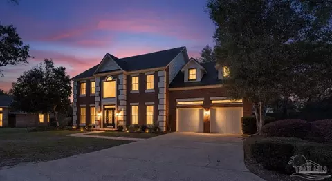 3327 Berkshire Ct, Pensacola, FL 32504