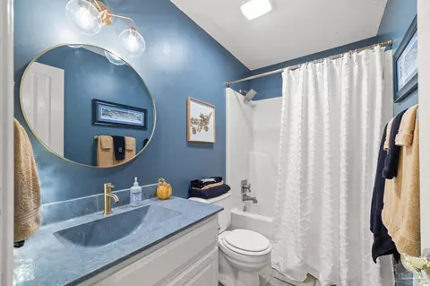 Bath - 3205 Windmill Cir, Cantonment, FL 32533 photo 6 of 6