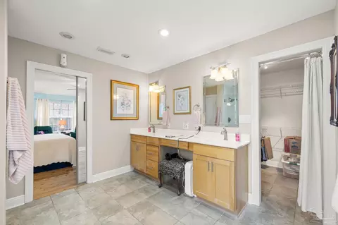 Bath - 3205 Windmill Cir, Cantonment, FL 32533 photo 4 of 6