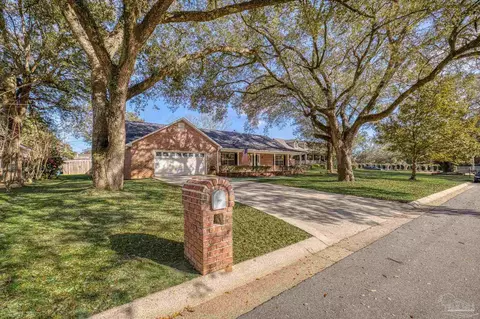 Exterior - 3205 Windmill Cir, Cantonment, FL 32533 photo 18 of 22
