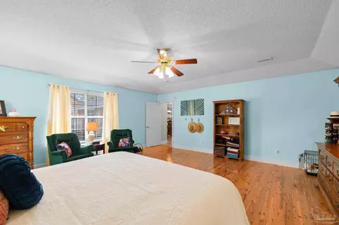 Bedroom - 3205 Windmill Cir, Cantonment, FL 32533 photo 2 of 7
