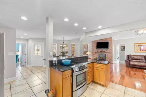 Entry Way - 3205 Windmill Cir, Cantonment, FL 32533 photo 1 of 2