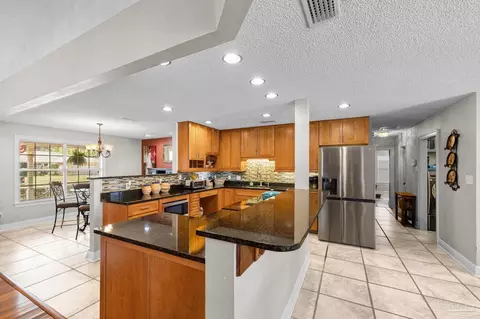 Kitchen - 3205 Windmill Cir, Cantonment, FL 32533 photo 5 of 6