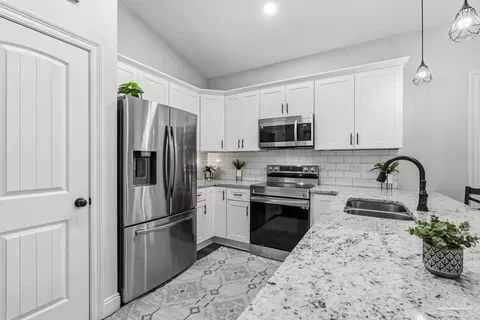 Kitchen - 4336 Melton Rd, Milton, FL 32583 photo 2 of 5