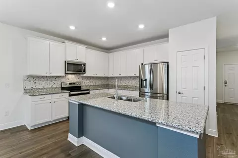 Kitchen - 4737 Majestic Palm St, Pace, FL 32571 photo 1 of 2
