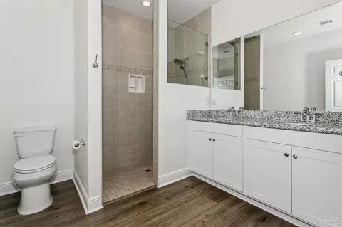Bath - 4737 Majestic Palm St, Pace, FL 32571 photo 2 of 3