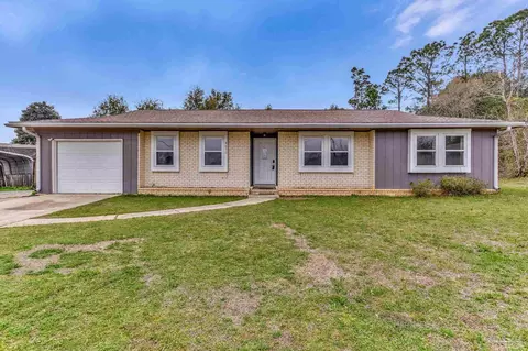 4610 Tradewinds Cir, Pensacola, FL 32514