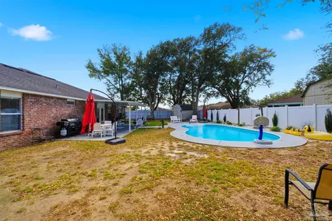 Exterior - 5484 Covered Bridge Ln, Pace, FL 32571 photo 6 of 11