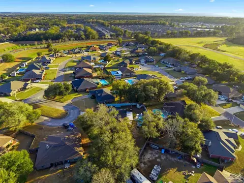 View/Area - 5484 Covered Bridge Ln, Pace, FL 32571 photo 16 of 17