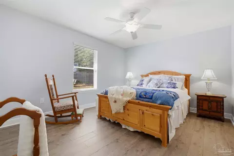 Bedroom - 5484 Covered Bridge Ln, Pace, FL 32571 photo 5 of 6