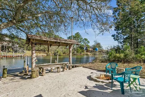 Exterior - 2624 San Antonio Dr, Milton, FL 32583 photo 3 of 18