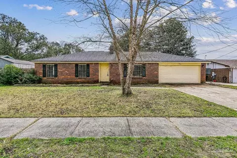 6931 Falcon Dr, Pensacola, FL 32526