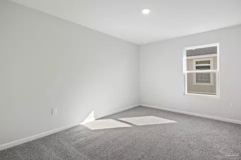 Bedroom - 9731 Dutton Ln, Milton, FL 32583 photo 4 of 12