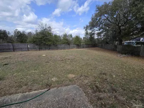 6502 Starboard Dr, Milton, FL 32570 photo 3