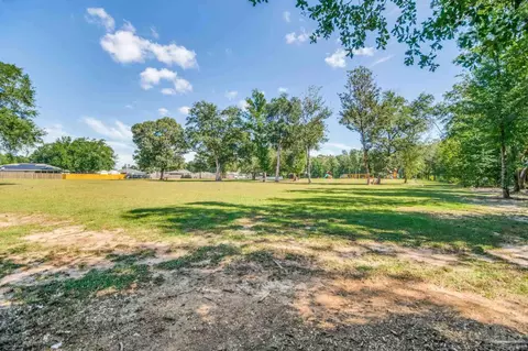 Exterior - 4385 White Birch Ct, Pace, FL 32571 photo 16 of 17