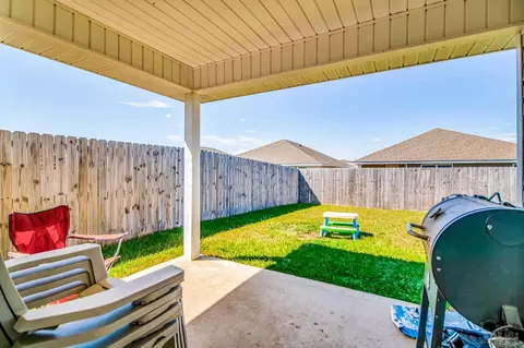 Exterior - 4385 White Birch Ct, Pace, FL 32571 photo 2 of 17