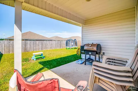 Exterior - 4385 White Birch Ct, Pace, FL 32571 photo 3 of 17