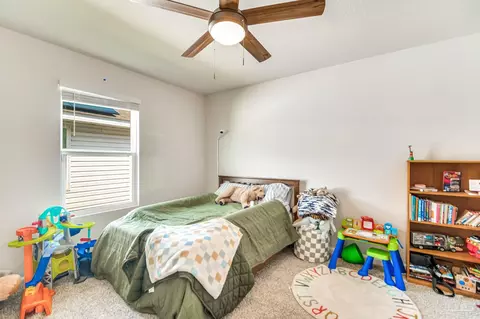 Bedroom - 4385 White Birch Ct, Pace, FL 32571 photo 5 of 12