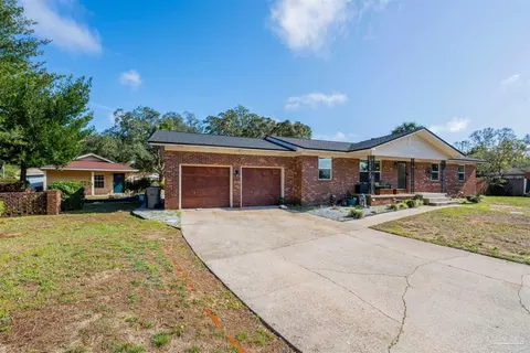 4 Barrington Ct, Pensacola, FL 32506