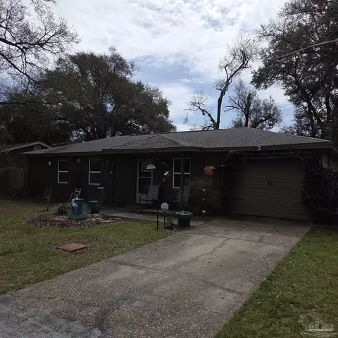 209 Marine Dr, Pensacola, FL 32507