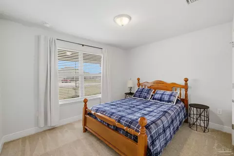 Bedroom - 6499 Benelli Dr, Milton, FL 32570 photo 4 of 6