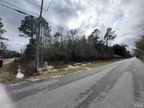 5165 San Miguel St, Milton, FL 32583