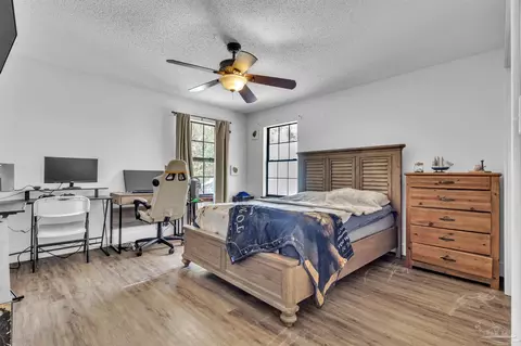 Bedroom - 5045 Serry Ln, Pace, FL 32571 photo 4 of 6