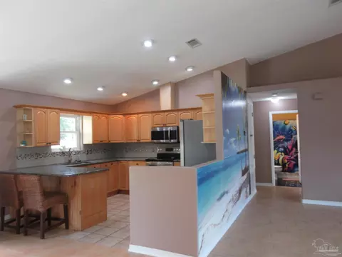 Kitchen - 5717 Loring Dr, Milton, FL 32583 photo 1 of 11