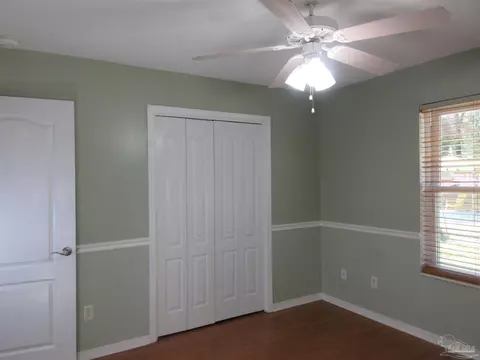 Bedroom - 5717 Loring Dr, Milton, FL 32583 photo 5 of 6