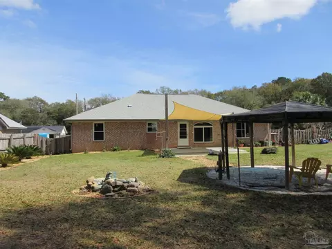 Exterior - 5717 Loring Dr, Milton, FL 32583 photo 8 of 12