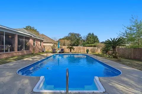 Exterior - 4249 Spindlewick Dr, Pace, FL 32571 photo 4 of 5
