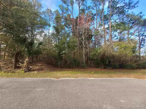 8100 Pond Valley Dr, Pensacola, FL 32506