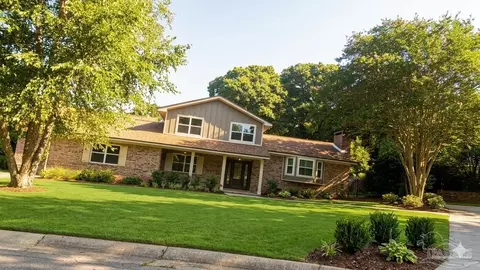 2230 Dupont Dr, Pensacola, FL 32503