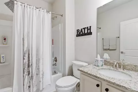 Bath - 2677 Tulip Hill Rd, Pace, FL 32571 photo 5 of 5