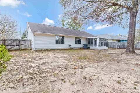 Exterior - 6544 Eagle Crest Dr, Milton, FL 32570 photo 12 of 20