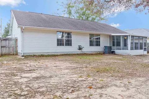 Exterior - 6544 Eagle Crest Dr, Milton, FL 32570 photo 14 of 20