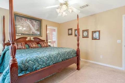 Bedroom - 6544 Eagle Crest Dr, Milton, FL 32570 photo 3 of 7