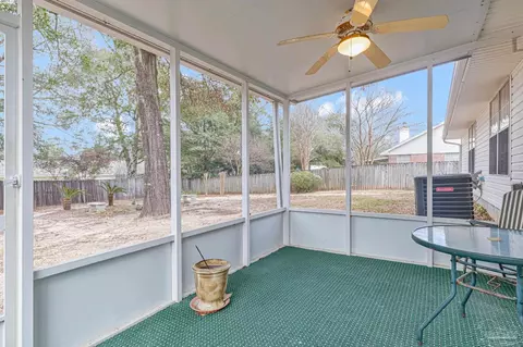 Exterior - 6544 Eagle Crest Dr, Milton, FL 32570 photo 7 of 20